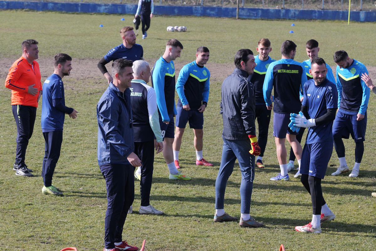 Antrenament condus de Florin Bratu la Metaloglobus