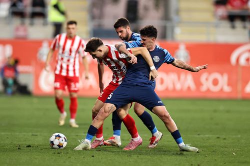 Metaloglobus - UTA Arad, debut pentru Bratu pe banca trupei din Pantelimon » Cum arată echipele probabile + cele mai tari cote // foto: sportpictures.eu