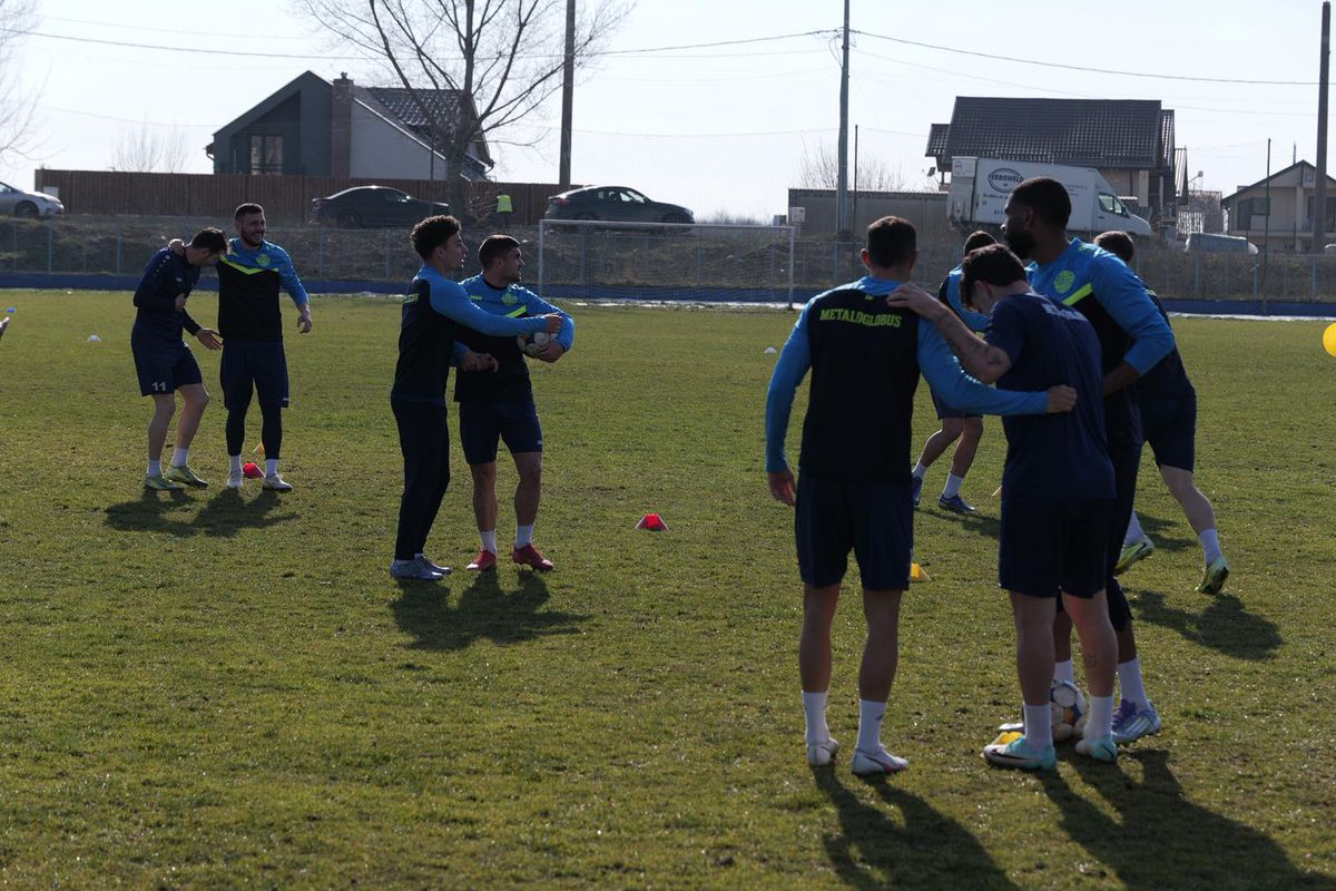 Antrenament condus de Florin Bratu la Metaloglobus