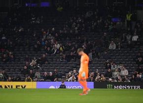 Tottenham e la pământ! Echipa lui Drăgușin e ținta criticilor unui fost internațional englez: „Cea mai slabă echipă din Premier League”