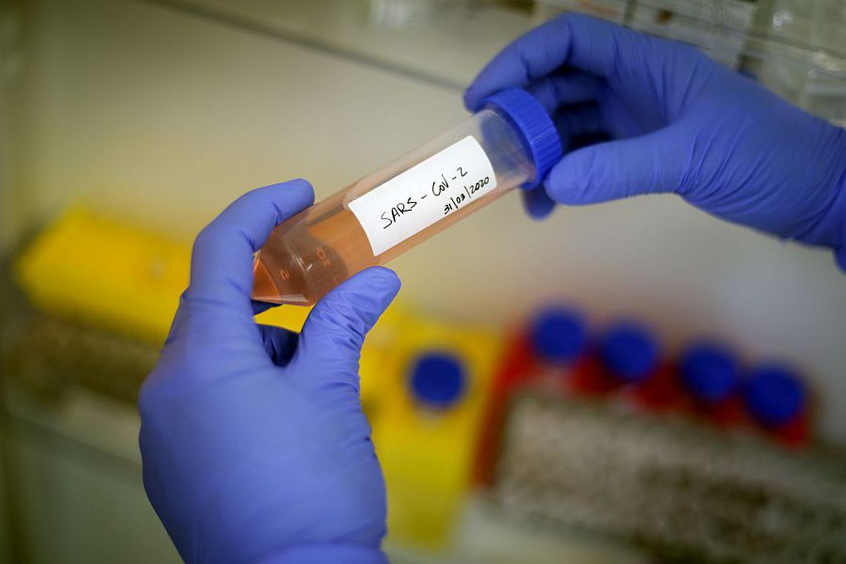 COVID-19. Temperatura la care coronavirusul dispare în 30 de minute » Cât rezistă virusul pe masca de protecție și pe alte suprafețe