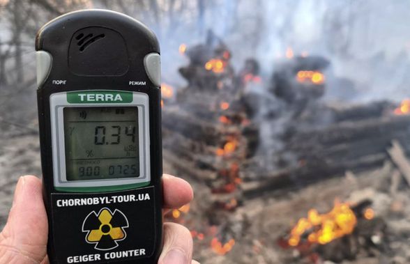Incendiu puternic la Cernobâl! Au ars 20 de hectare din pădurea contaminată: „Nivelul de radioactivitate e mai mare”