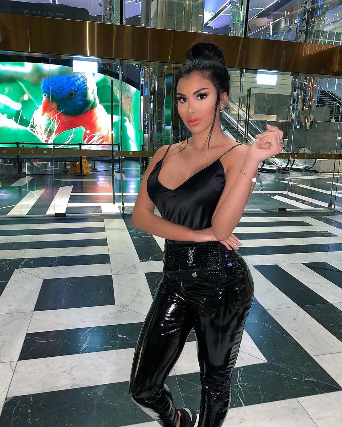 FOTO HOT Ea îi susține pe Drăgușin și Ronaldo: a făcut senzație în Europa de est și ține cu Juventus