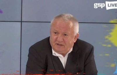 CORONAVIRUS. Adrian Porumboiu se ține de glume în izolare: „Am făcut 140 de kilometri în casă, mai am puțin și ajung la București”