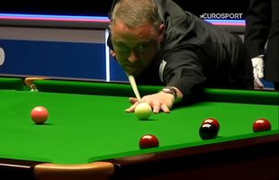 Stephen Hendry l-a învins pe Jimmy White în primul tur de calificare la Campionatul Mondial de snooker