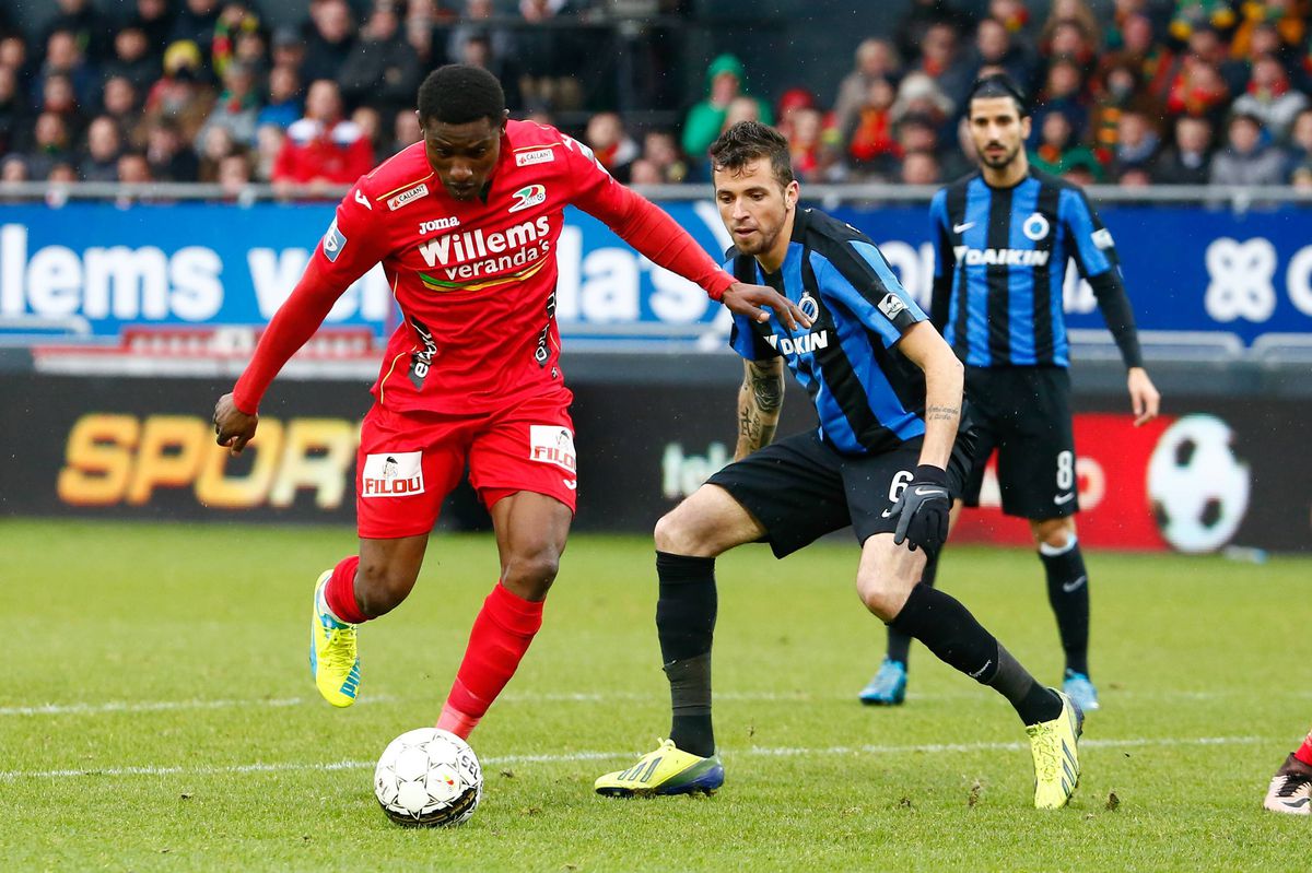 Dinamo și-a prezentat azi noul atacant! Pe ce perioadă a semnat