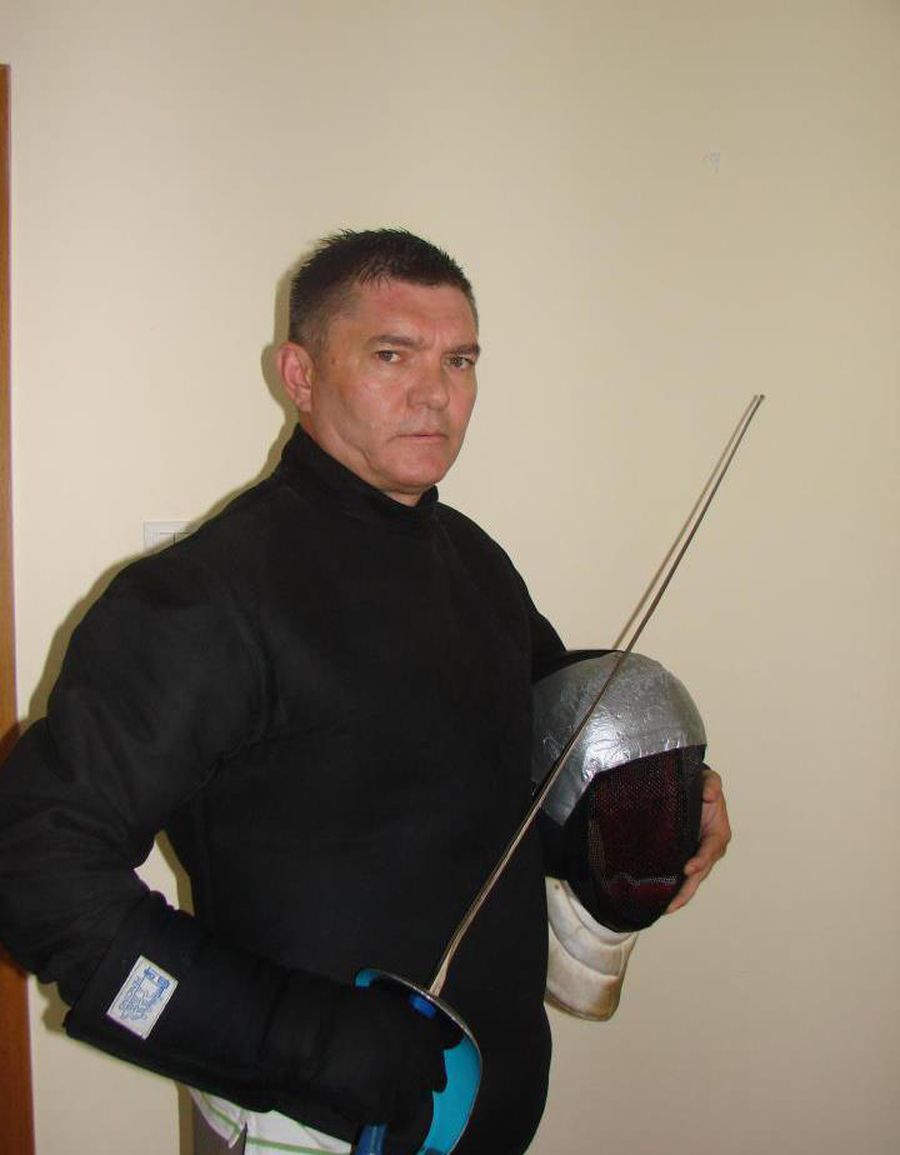 Alexandru Chiculiță și arma care i-a adus multe satisfacții în cariera de sportiv și în cea de antrenor Alexandru Chiculiță și arma care i-a adus multe satisfacții în cariera de sportiv și în cea de antrenor