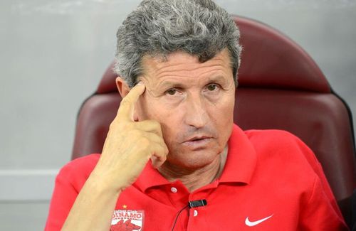 Iuliu Mureșan, 67 de ani, fostul președinte al lui CFR Cluj, i-a răspuns lui Gigi Mulțescu (69), antrenorul lui Dinamo, după trimiterile făcute de „SMURD” la finalul eșecului din Gruia, 0-1.