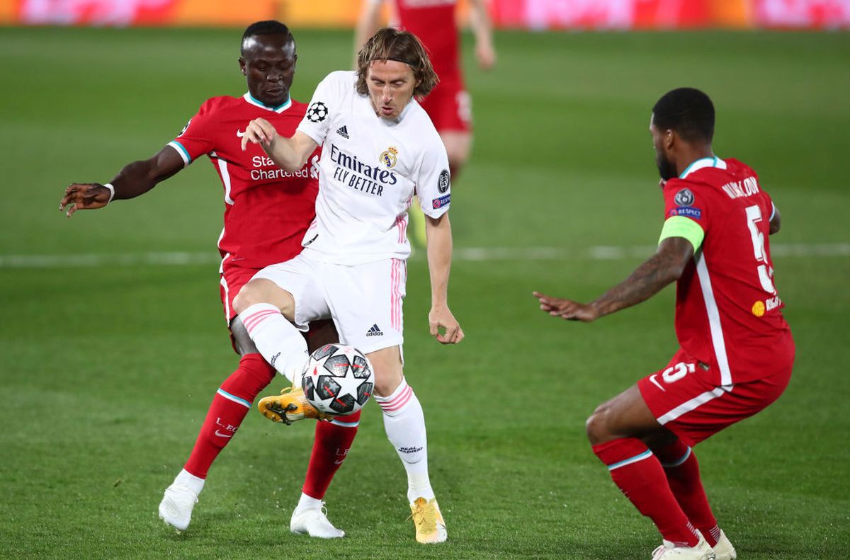 Real Madrid - Liverpool 3-1 » E competiția lor! Vinicius o duce pe Real cu un picior în semifinale