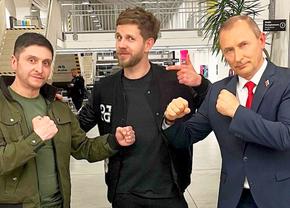 Scandal în Polonia, din cauza luptei de MMA dintre falșii Putin și Zelenski: „Ești un idiot!”