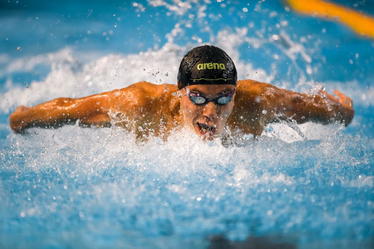 David Popovici, a treia medalie la Campionatele Naționale de la Otopeni » Record național la 50 metri fluture