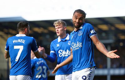 Un gol de „Cascadorii râsului” le-a adus prima victorie în Premier League după 4 luni: „Se pune și ăsta” :)