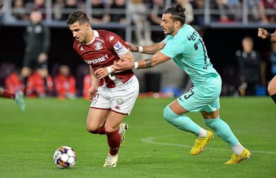 Șase rapidiști de nota DOI și un jucător de 9 după 1-4 cu CFR Cluj: „Semnal pentru Edi Iordănescu”