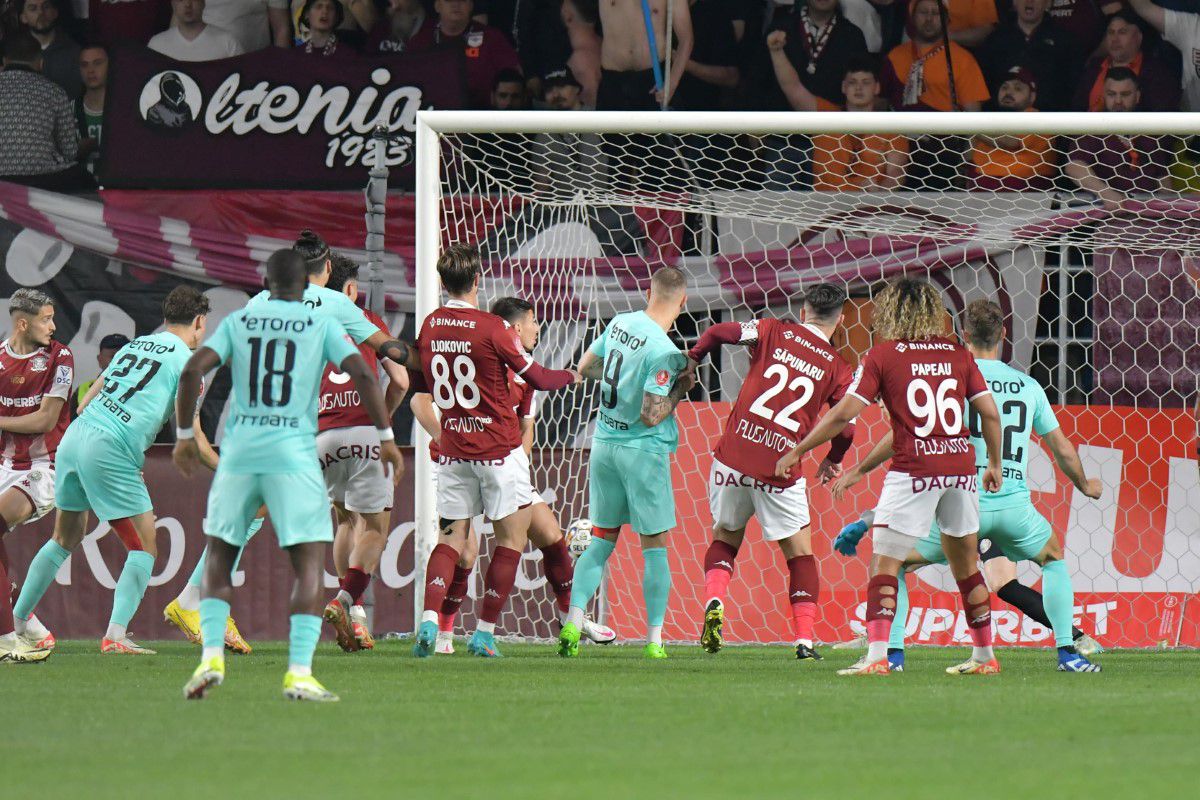 Șase rapidiști de nota DOI și un jucător de 9 după 1-4 cu CFR Cluj: „Semnal pentru Edi Iordănescu”