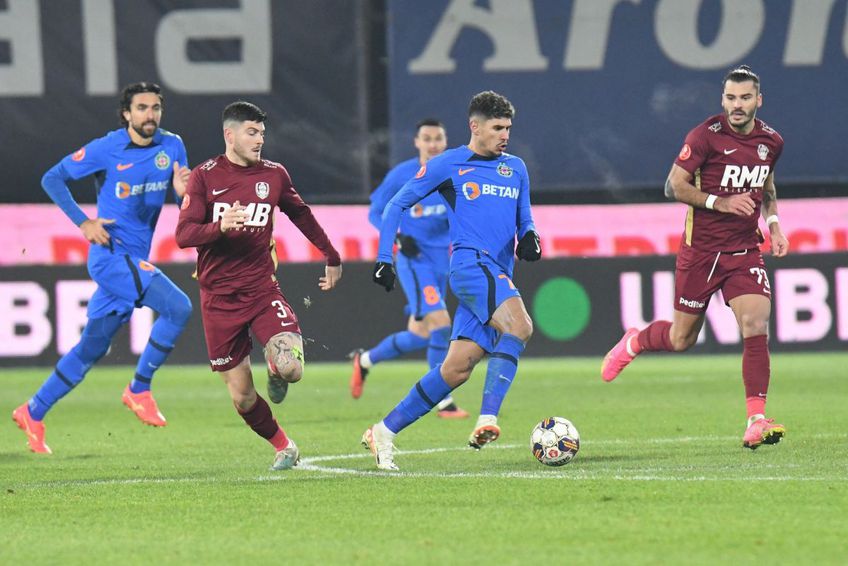 Liga Profesionistă de Fotbal (LPF) a anunțat programul etapei 4 din play-off și play-out-ul Superligii. Derby-ul etapei se va juca la Cluj, între CFR, locul 3 și liderul campionatului FCSB, dar un detaliu ciudat atrage atenția.