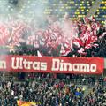Ultrașii de la Peluza Sud Dinamo au afișat o scenografie de dimensiuni mici în derby-ul cu Rapid, din runda a treia a play-off-ului.