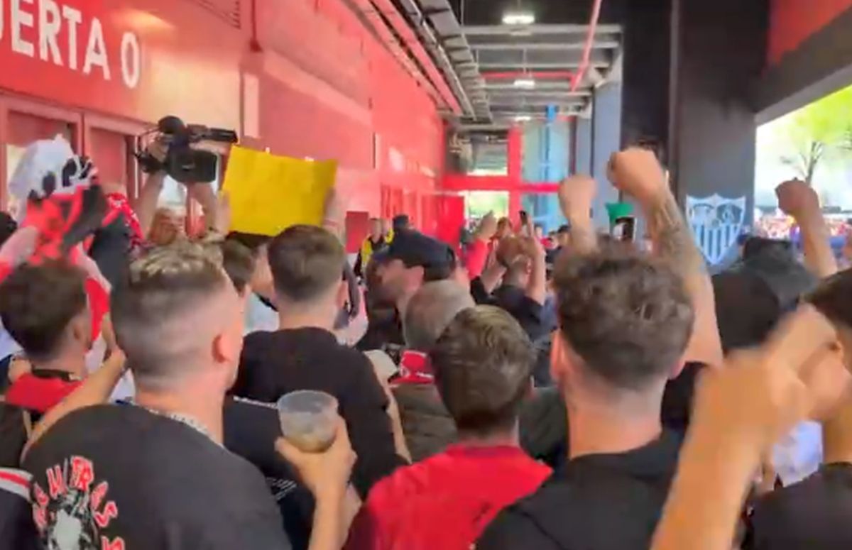 Protest masiv înaintea derby-ului din La Liga: „Plecați!” » Tată și fiu luptă pentru putere într-un scenariu de film!