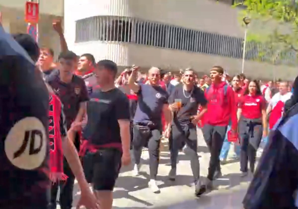 Protest masiv înaintea derby-ului din La Liga: „Plecați!” » Tată și fiu luptă pentru putere într-un scenariu de film!