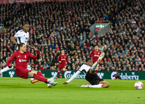 Pe ce fundaș stânga va miza Liverpool sezonul viitor?