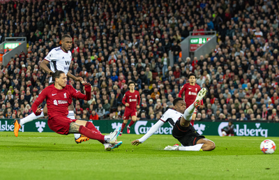 Pe ce fundaș stânga va miza Liverpool sezonul viitor?