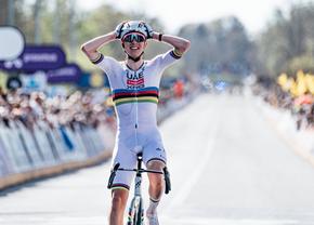 Tadej Pogacar, victorie în Turul Flandrei pentru a doua oară în carieră! Mathieu van der Poel a căzut, dar a prins podiumul