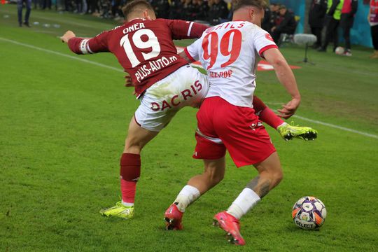Foștii fotbaliști Nicoale Grigore (41 de ani) și Adrian Scarlatache (38) au fost la emisiunea GSP Live Special și au analizat prima repriză a meciului Rapid - Dinamo.
