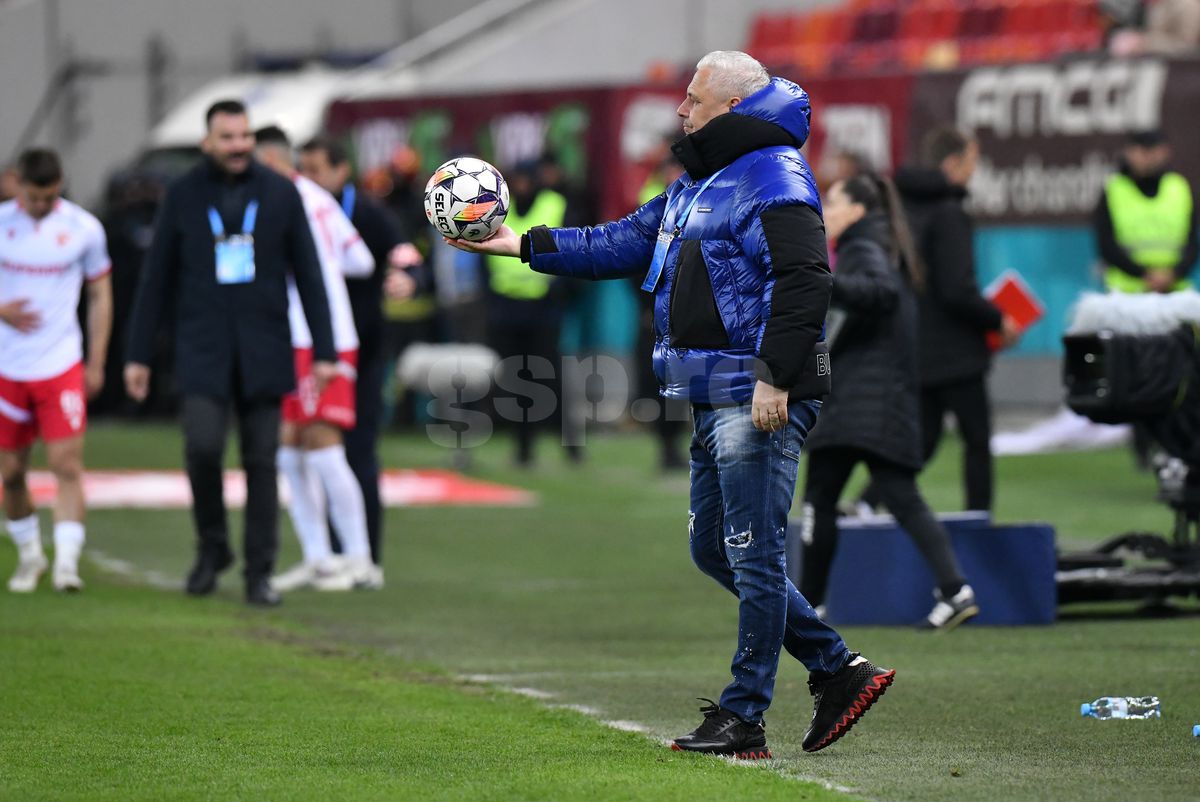 Imagini din Rapid - Dinamo / 6 aprilie 2025