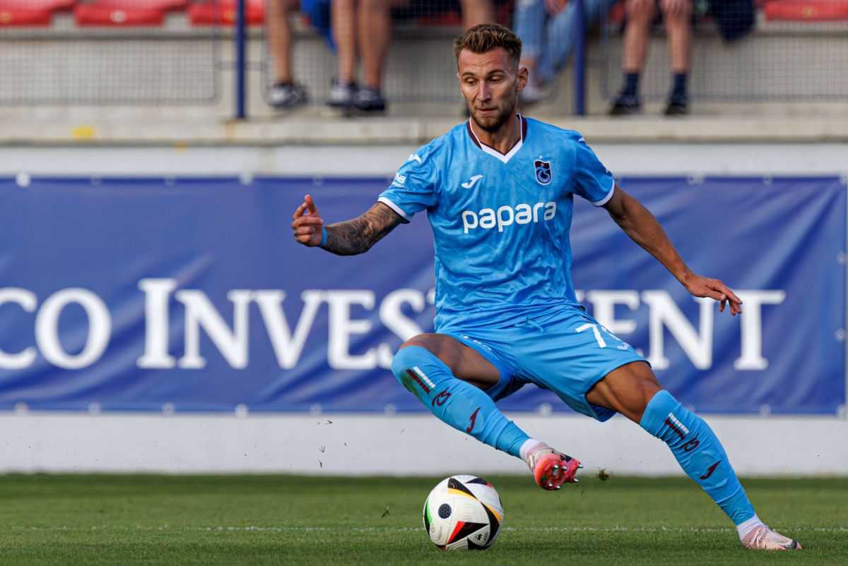 Denis Drăguș a „spart gheața” în 2025 » Cum a marcat în poarta lui Fenerbahce, cu Mourinho pe margine