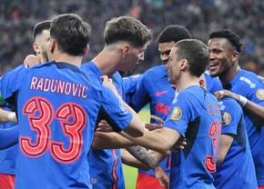 O alertă nemaivăzută pentru Mircea Lucescu! Statisticianul GSP publică o cifră șocantă din Superliga: fotbalul românesc pare în comă!