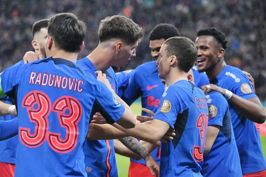 Bucuria celor de la FCSB după penalty-ul marcat de David Miculescu în meciul cu U Cluj (1-0) // FOTO: Cristi Preda