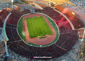 Ce nebunie! Imagini fabuloase cu peste 60.000 de oameni pe stadion în Iran