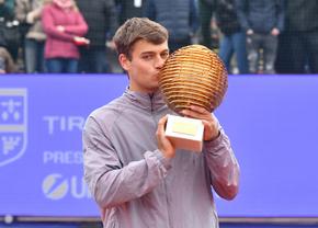 Flavio Cobolli este noul campion de la Țiriac Open » Primul italian care se impune la București a cucerit întâiul titlu ATP al carierei