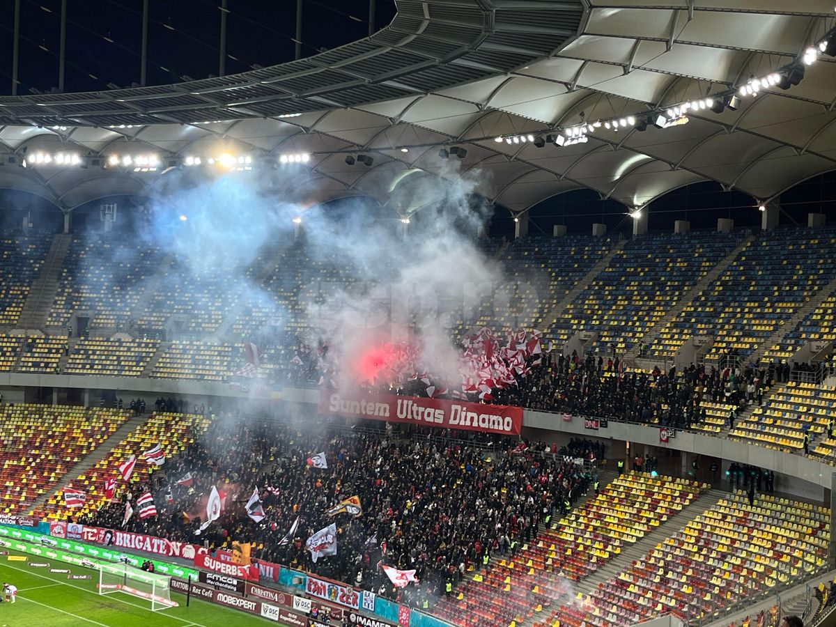 Scenografia afișată de fanii lui Dinamo în meciul cu Rapid