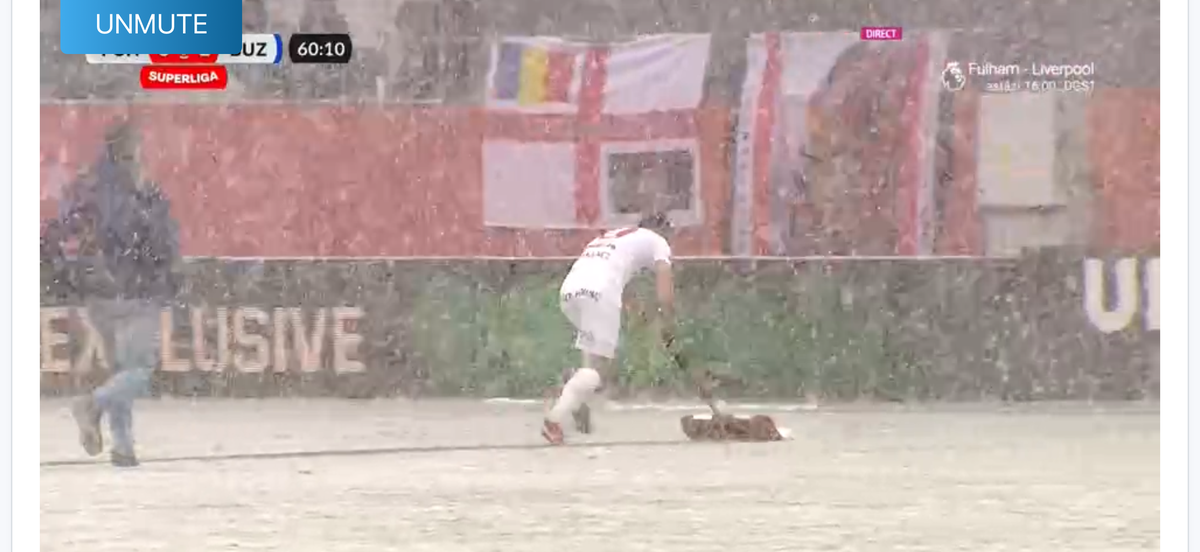 Imaginile lunii în Superliga » Jucătorul i-a luat lopata din mână și a început să sprinteze