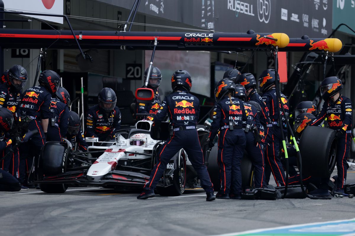 Max Verstappen a câștigat Marele Premiu de Formula 1 al Japoniei! Clasamentul complet de la Suzuka + ierarhia piloților și a constructorilor