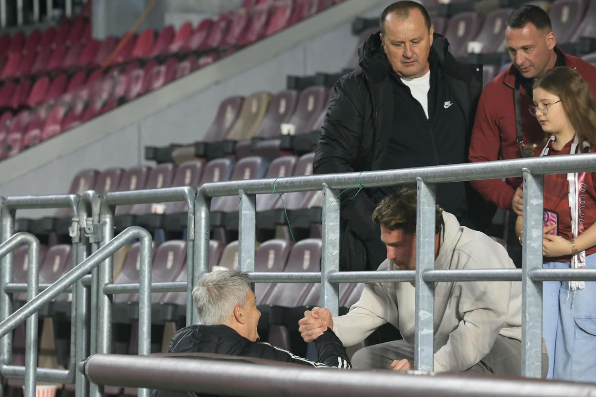 Cristiano Bergodi, revedere cu un fost elev la finalul meciului dintre Rapid și Universitatea Cluj / 5 aprilie 2026