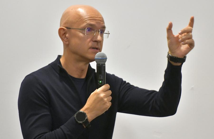 Superliga și pe Kanal D? » Tranzacția verii pe piața media: cine vrea să cumpere postul TV de la turci