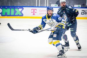 Remontada spectaculoasă și calificare în finală în fața unei arene pline