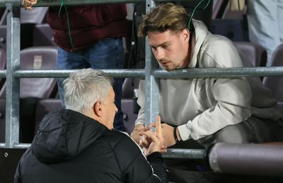 Cine este fotbalistul pe care Bergodi l-a îmbrățișat în tribuna Giuleștiului, imediat după ce a învins-o pe Rapid