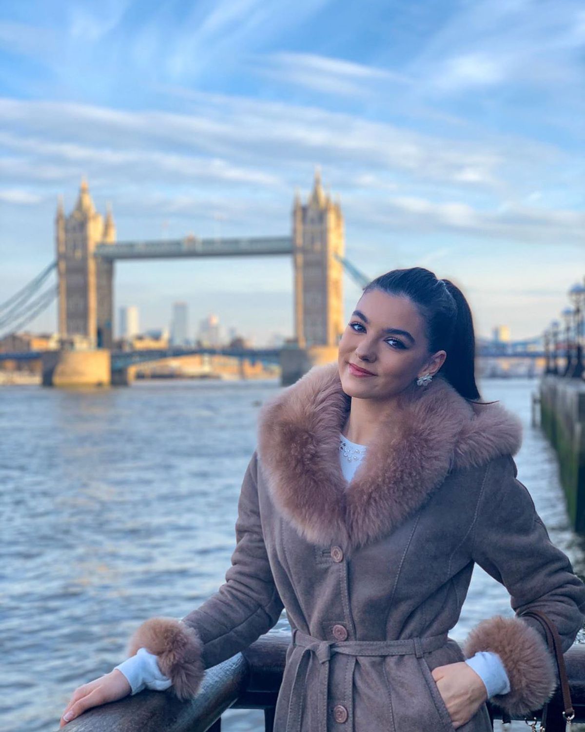 GALERIE FOTO Cum și-a cucerit Adrian Petre iubita: „Îmi tot ziceam să nu îi răspund”