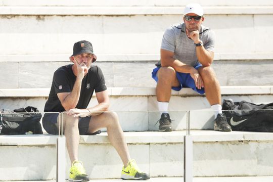 Simona Halep (29 de ani, 3 WTA) a decis să renunțe la colaborarea cu antrenorul Artemon Apostu-Efremov