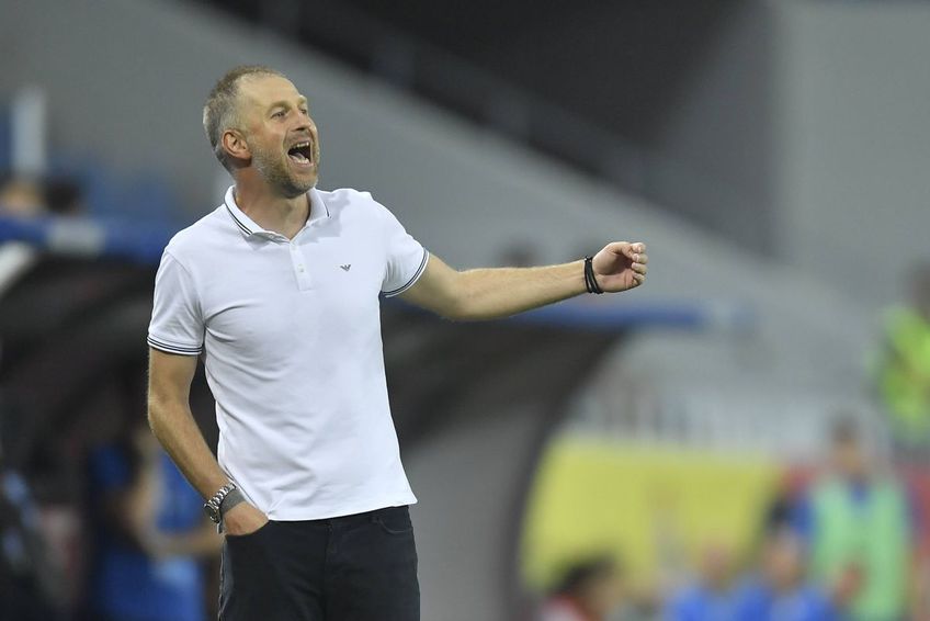CFR Cluj a învins-o pe Academica Clinceni, scor 1-0, în runda cu numărul 6 din play-off-ul Ligii 1. Edi Iordănescu, 42 de ani, antrenorul ardelenilor, subliniază progresul echipei de la venirea sa.