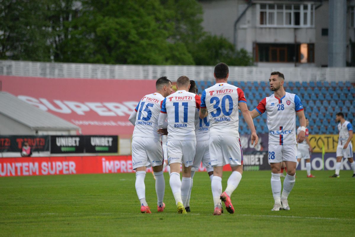 Cojocaru a făcut praf Botoșani - FCSB! Verdictele lui Crăciunescu: două penalty-uri neacordate, unul dictat greșit + două faze de „roșu”