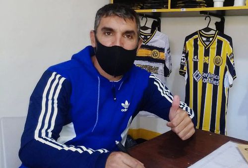 Emmanuel Culio (37 de ani, mijlocaș central) a revenit în fotbal. A semnat cu Deportivo Flandria, echipă din liga a 3-a argentiniană, cea la care jucătorul a debutat în cariera de profesionist.