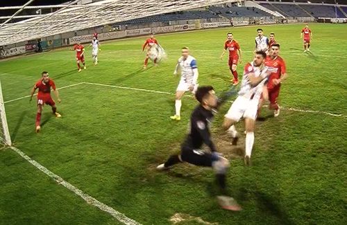 În minutul 82 al meciului FC Botoșani - FCSB (runda #6 a play-off-ului din Liga 1), la scorul de 3-1 pentru oaspeți, Andrei Vlad a avut o intervenție salvatoare.