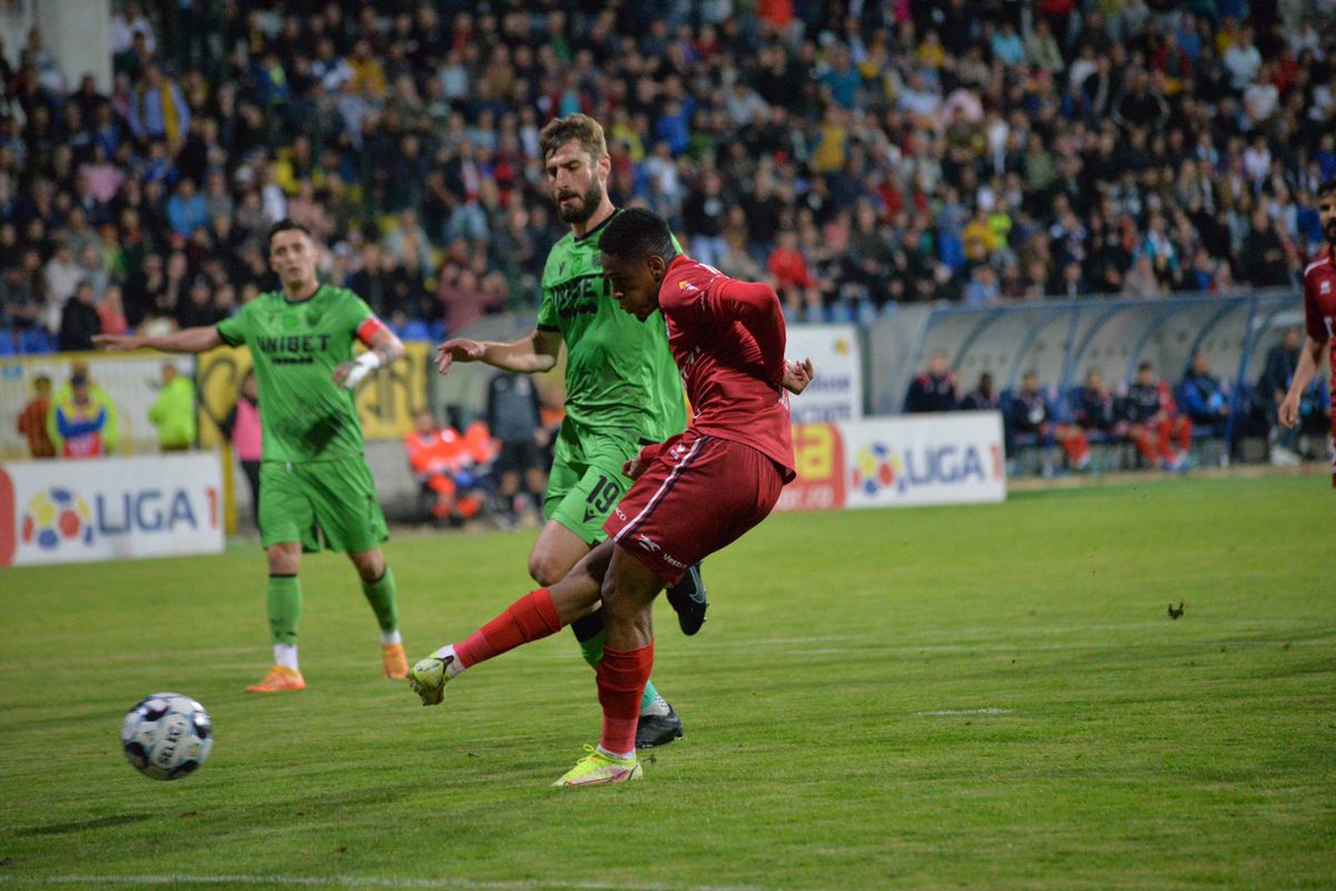 Dinamo, 3 victorii consecutive după un an! Cine s-a evidențiat la Botoșani