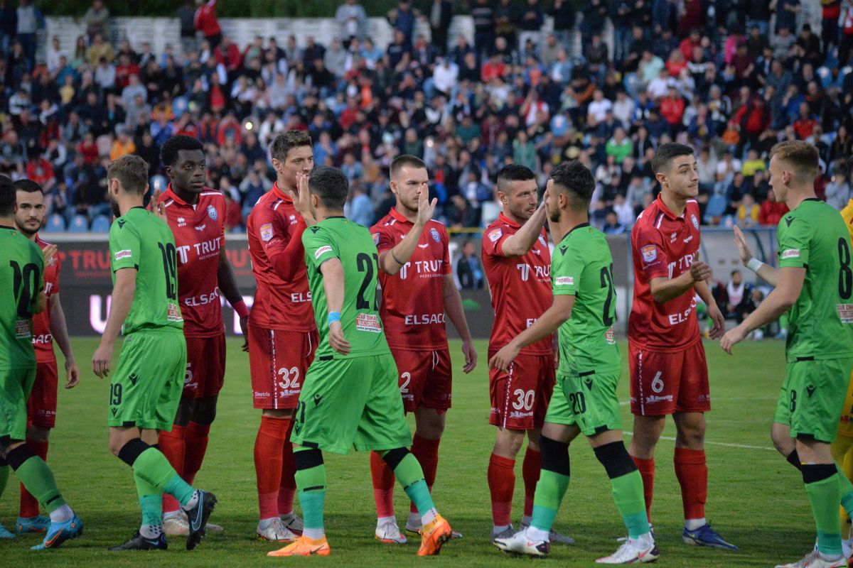 Potecă spre baraj! În inferioritate numerică, Dinamo câștigă thrillerul cu 5 goluri de la Botoșani