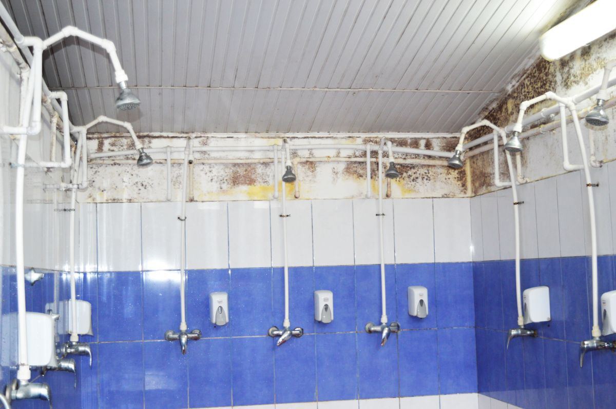 Finală de 7* pe stadion de 3* » GSP a vizitat arena care ar putea găzdui duelul de titlu din Liga 1: „Deja ne sună oamenii că vor câte 1.000 de bilete”