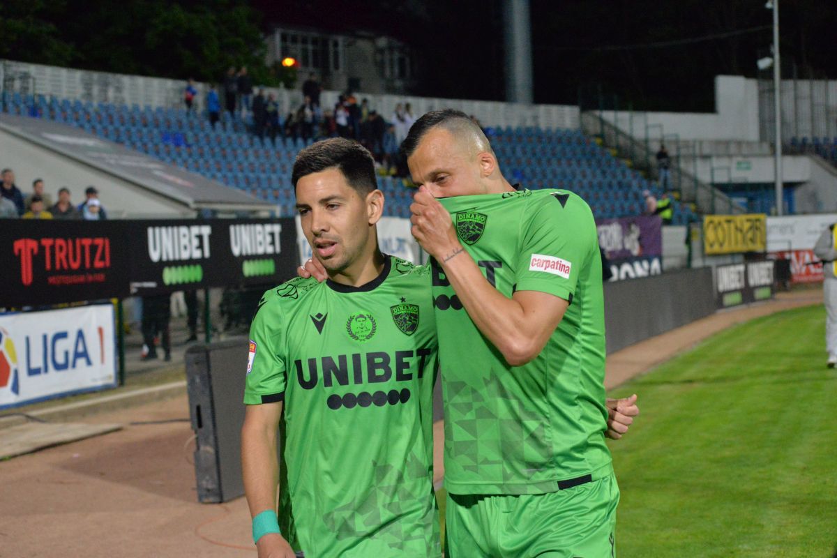 Potecă spre baraj! În inferioritate numerică, Dinamo câștigă thrillerul cu 5 goluri de la Botoșani