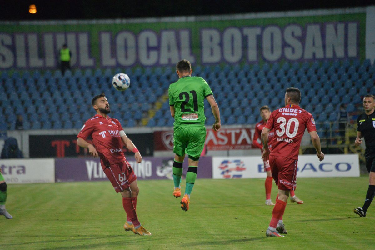 MM Stoica, semnal de alarmă: „Fără el, Dinamo are o mare problemă la baraj!” + despre ce dinamovist spune: „Nu poate să joace foarte bine niciodată”